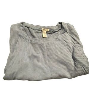 Bozzolo size large Ribbed Knit Top in Light blue great condition
